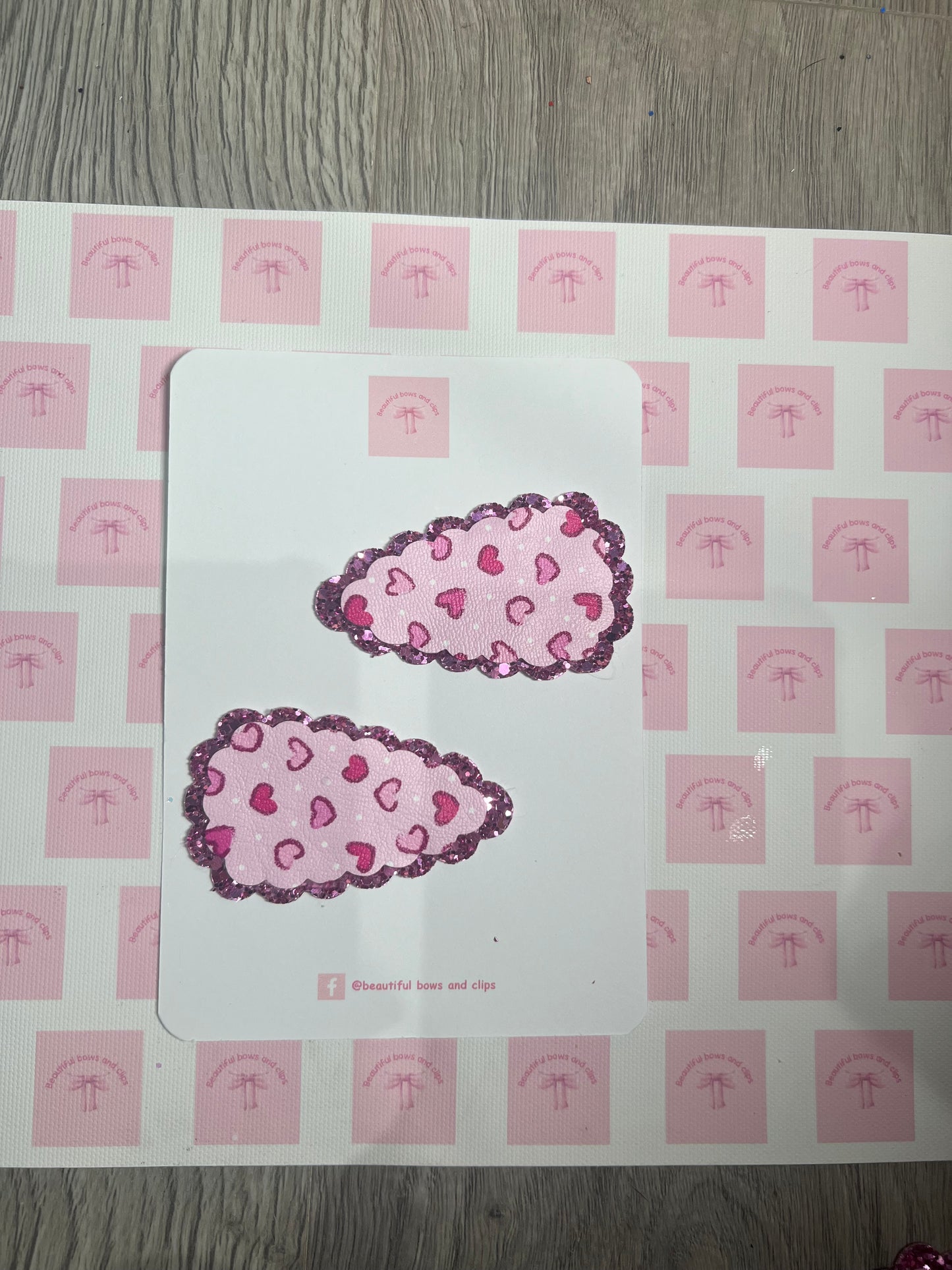 Leopard hearts clip set