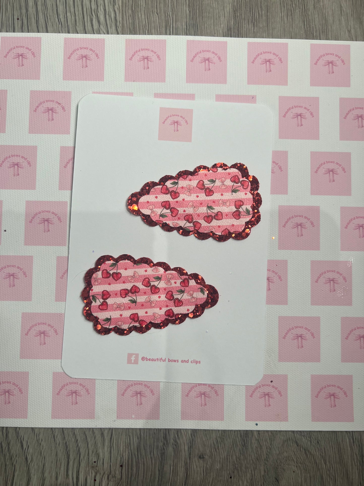 Cherry heart stripes clip set