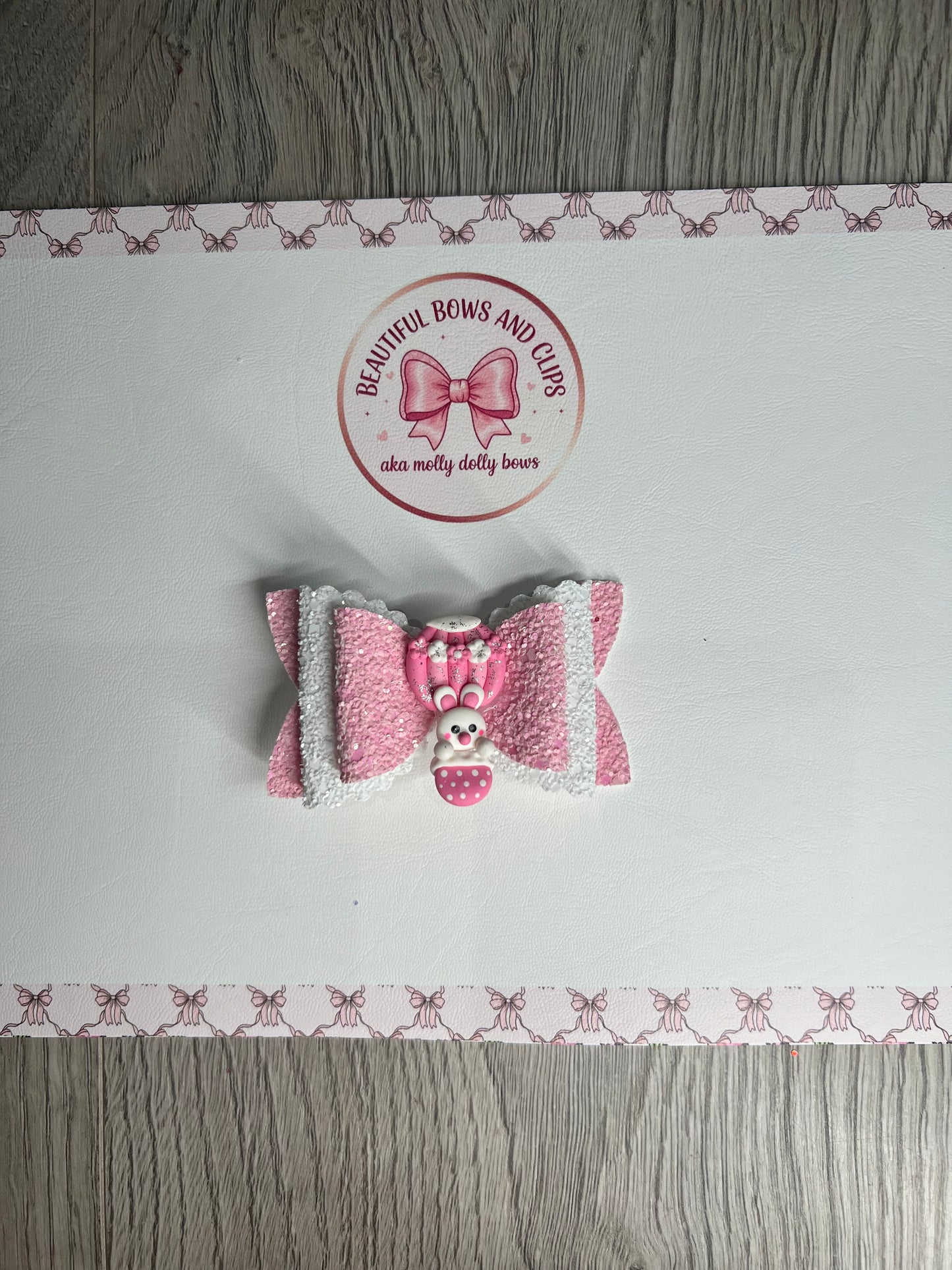 Hot air balloon Easter bunny clay hair bow
