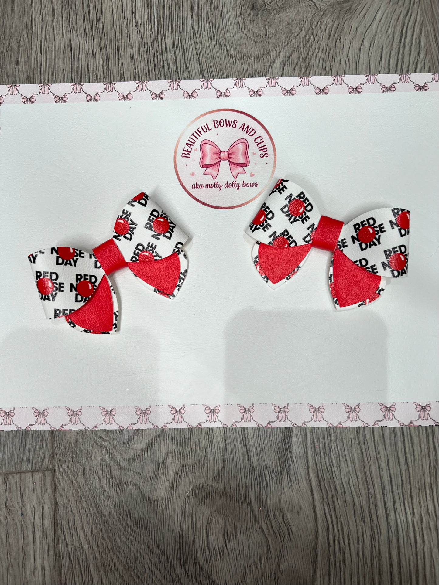 Red Nose Day hair bow set