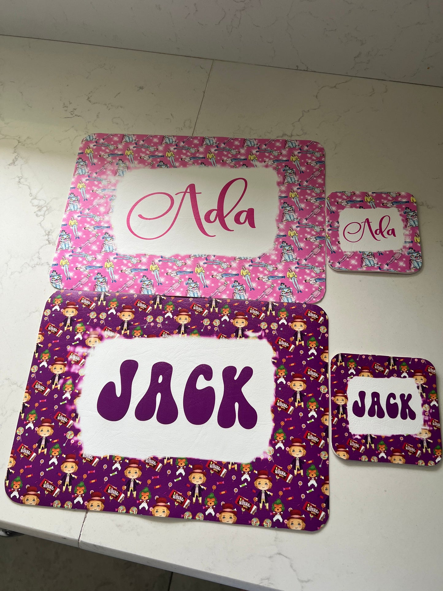 Plate mat and coaster set