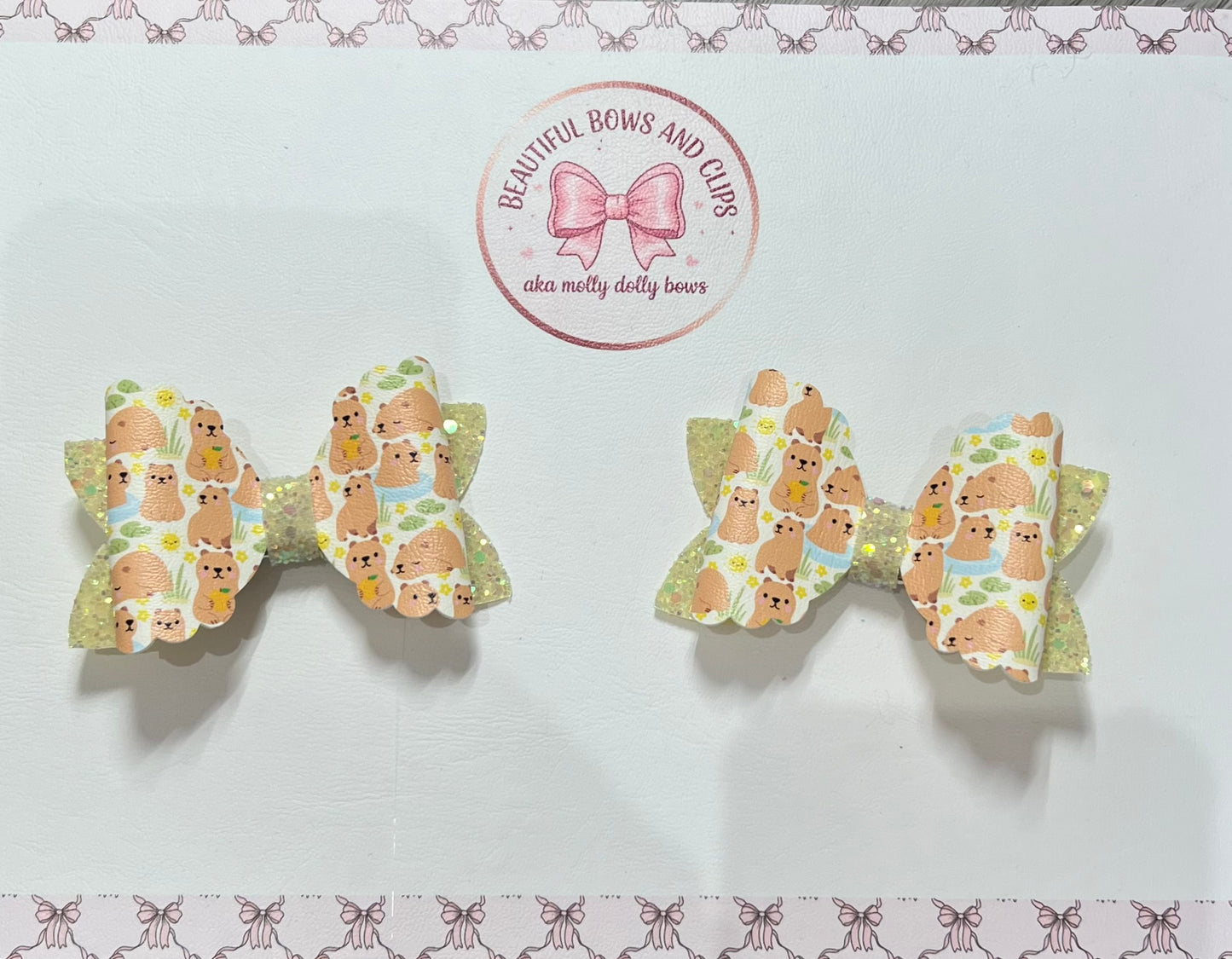 Capybara summer hair bow set