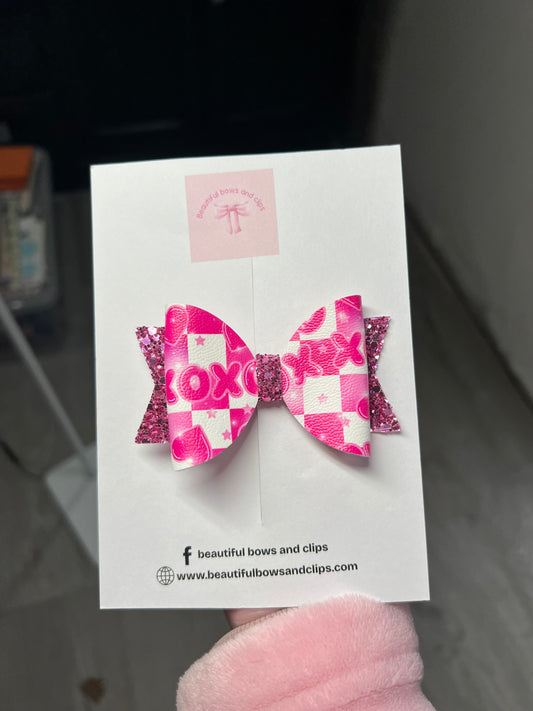 Xoxo hair bow set
