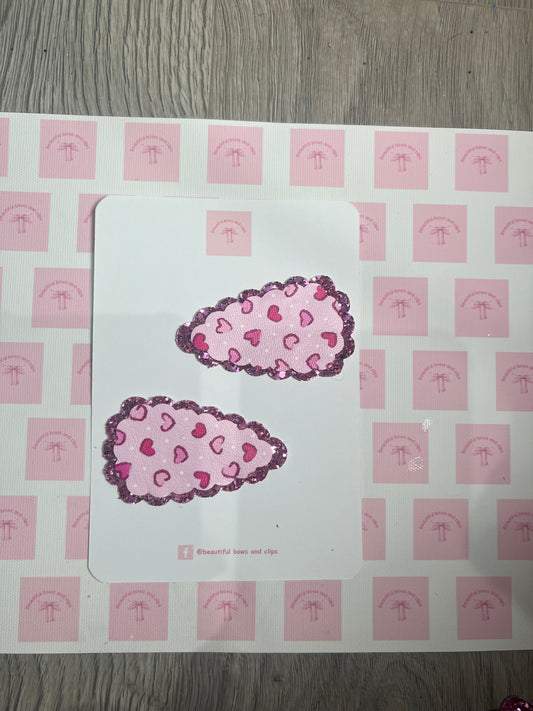 Leopard hearts clip set