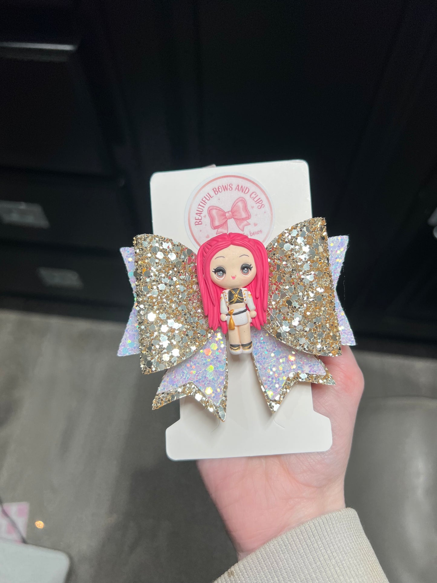 Golden Mira hair bow