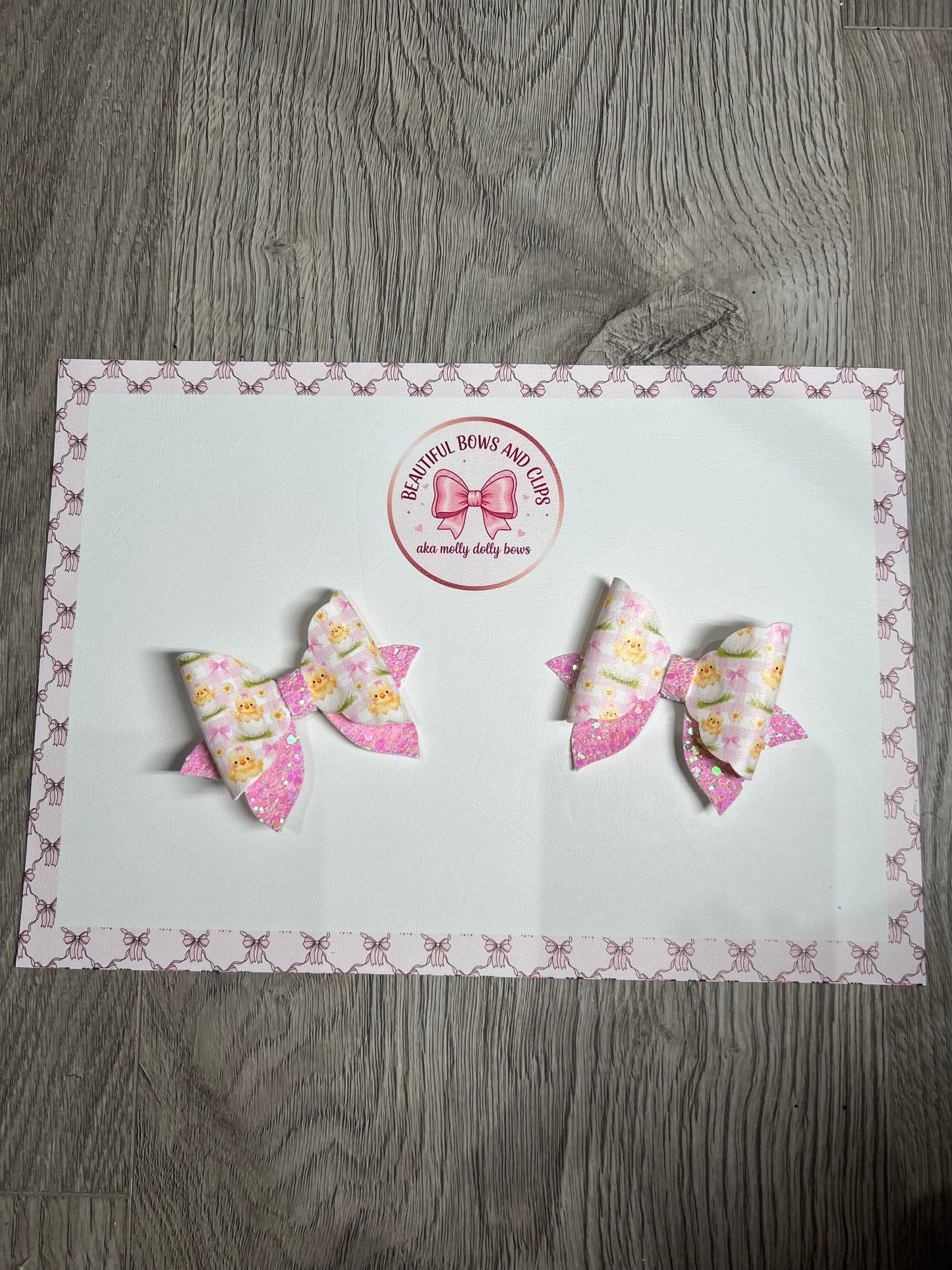Cute chick hair bow set