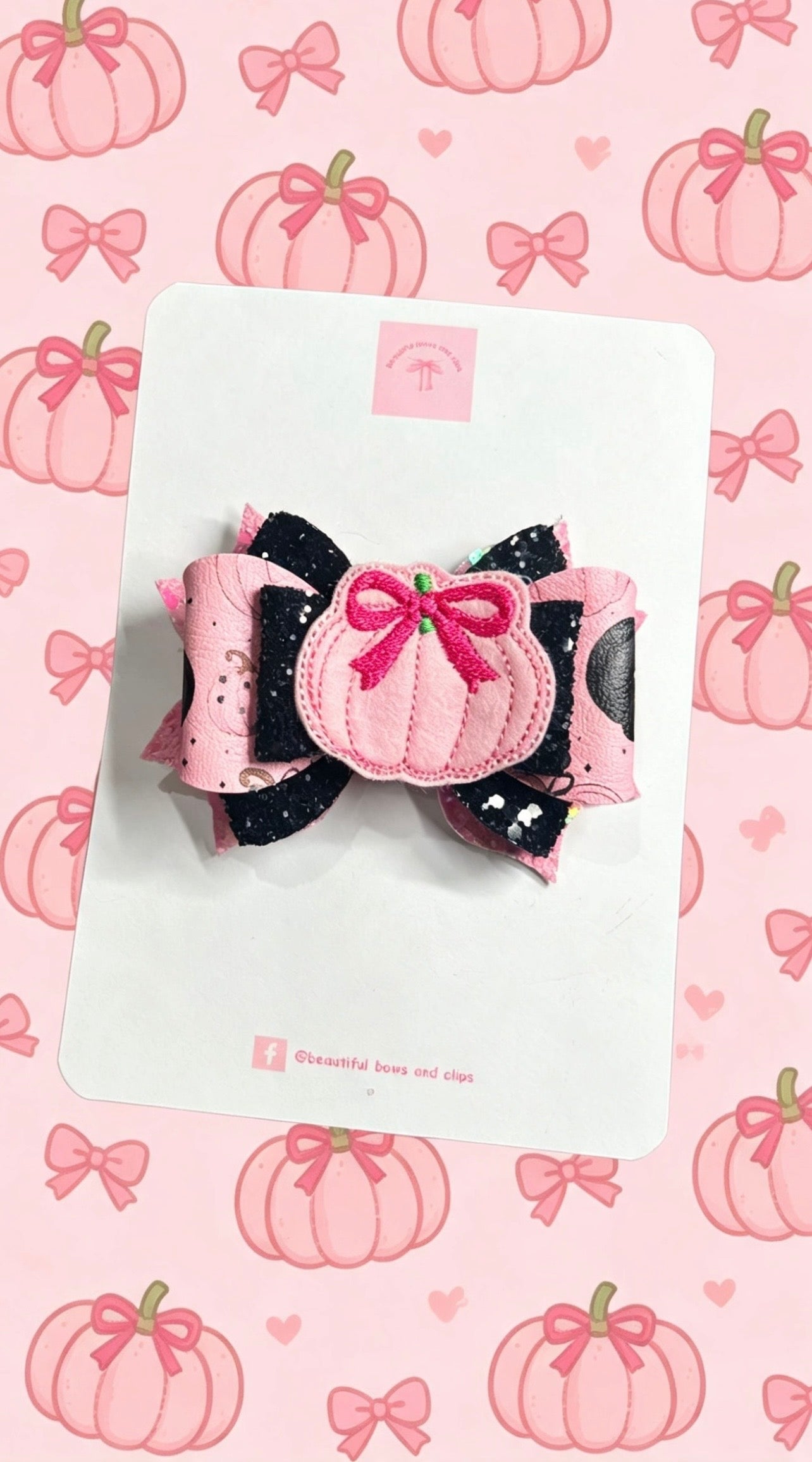 Pink pumpkin hair bow