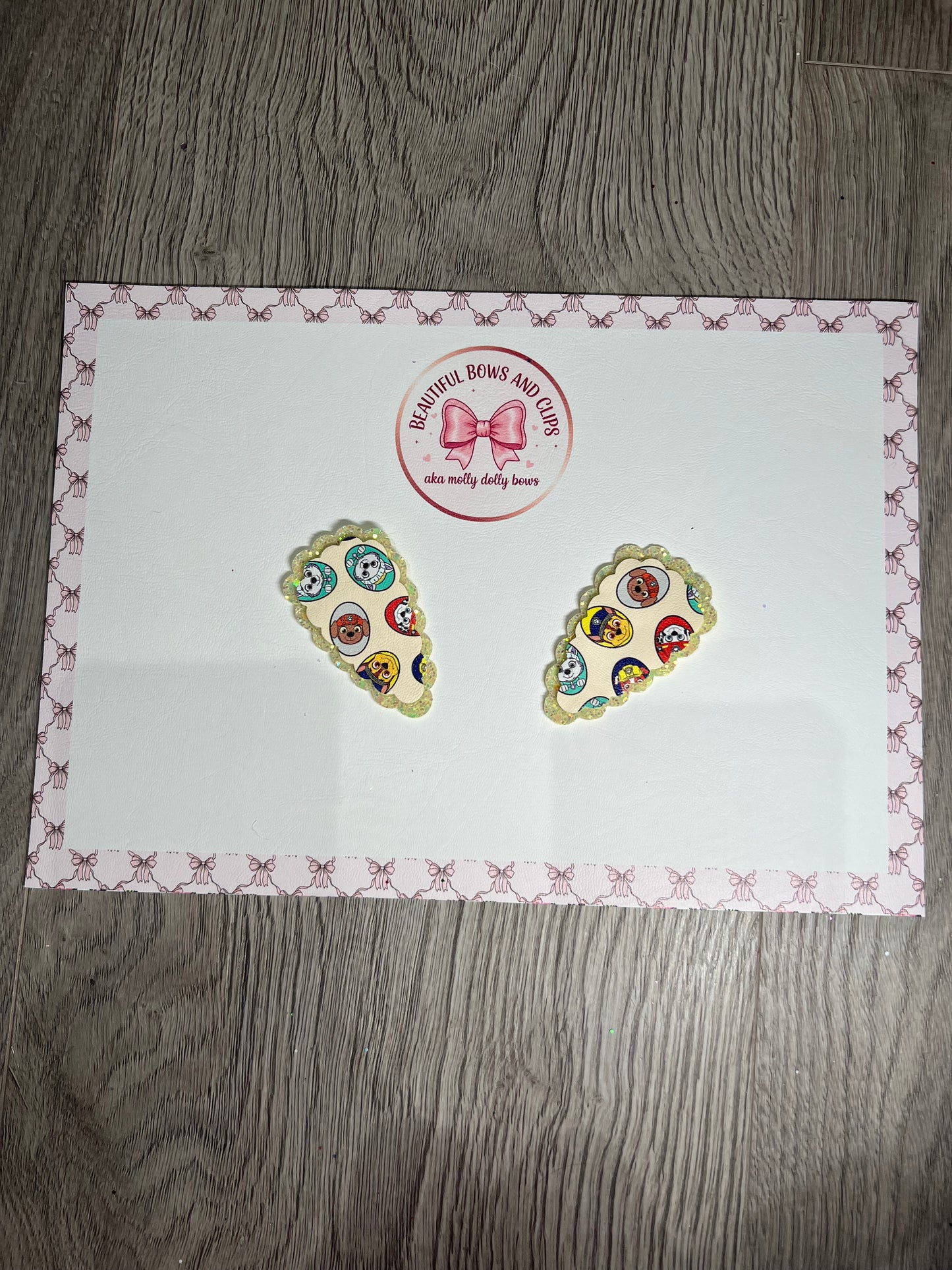 Hero dogs Easter hair clip set