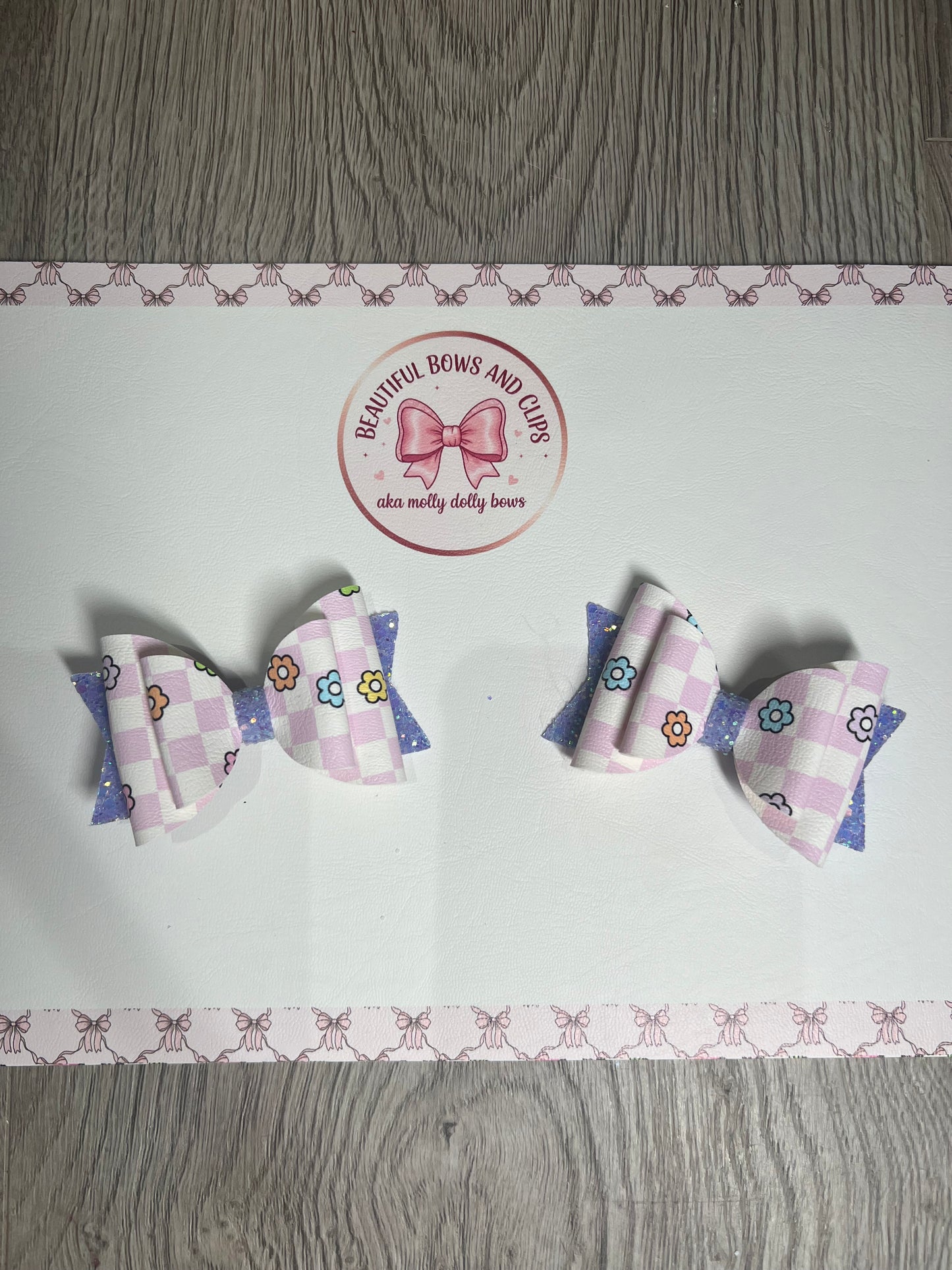 Purple checked daisy hair bow set