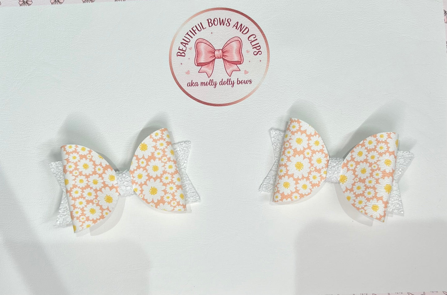 Peach Daisy hair bow set