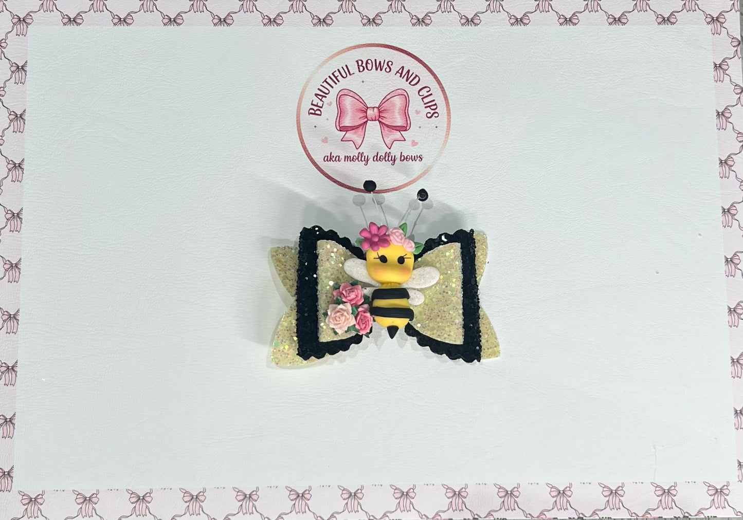 Floral bee Easter clay hair bow