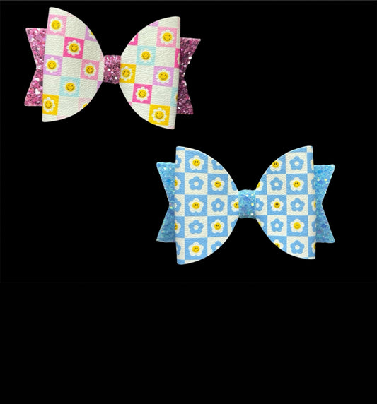 Daisy checked hair bow