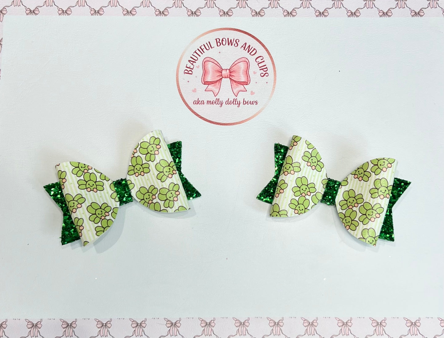 Jelly cat clover hair bow