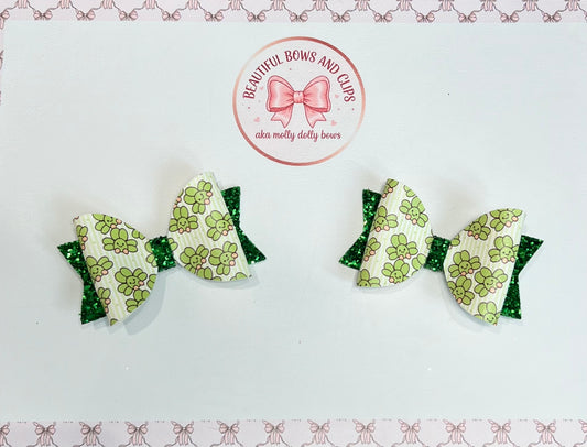 Jelly cat clover hair bow
