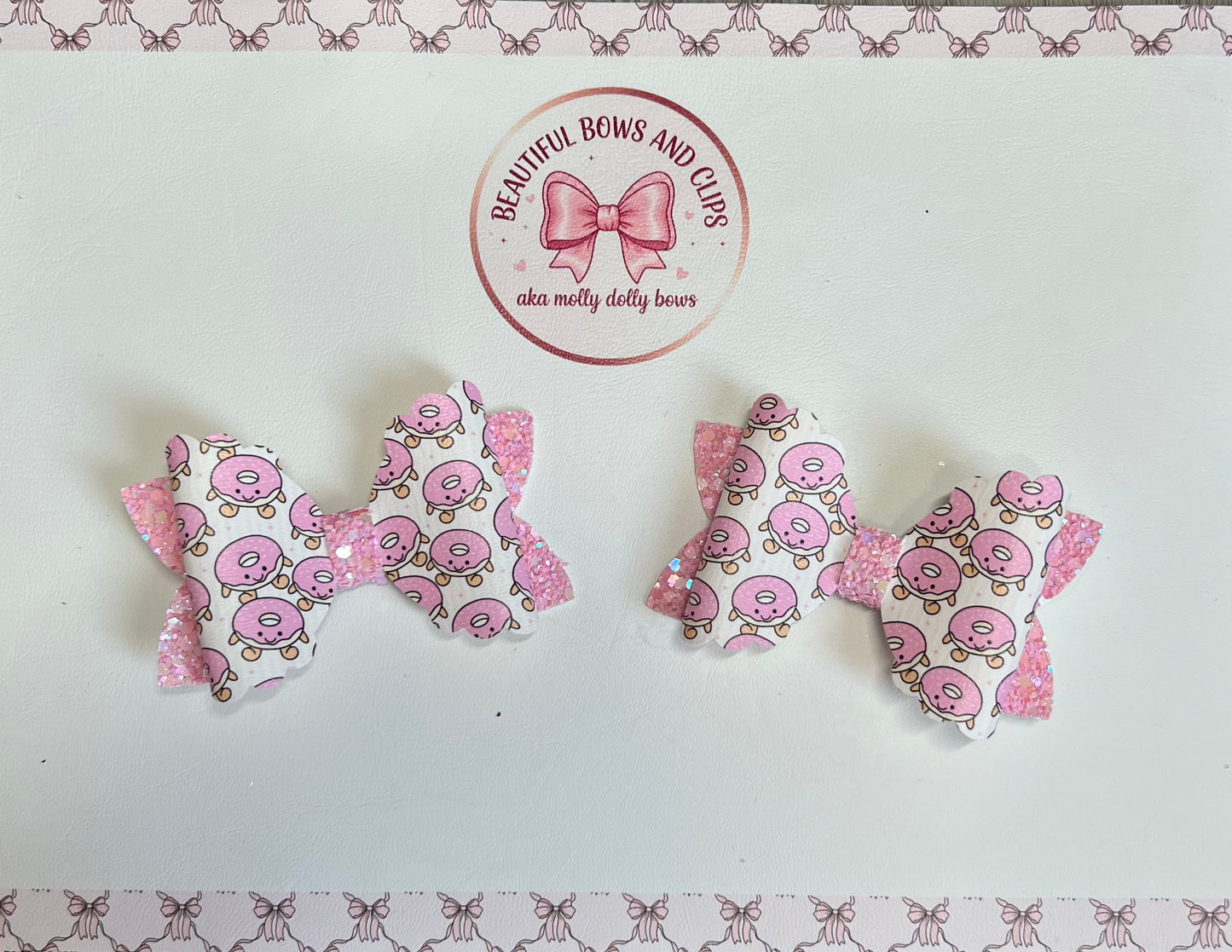 Jelly cat donut hair bow set