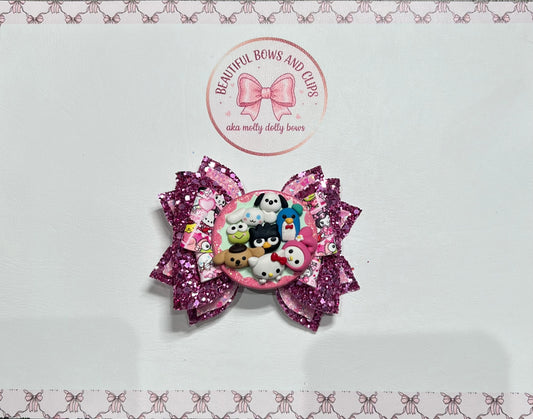 Kitty character hair bow