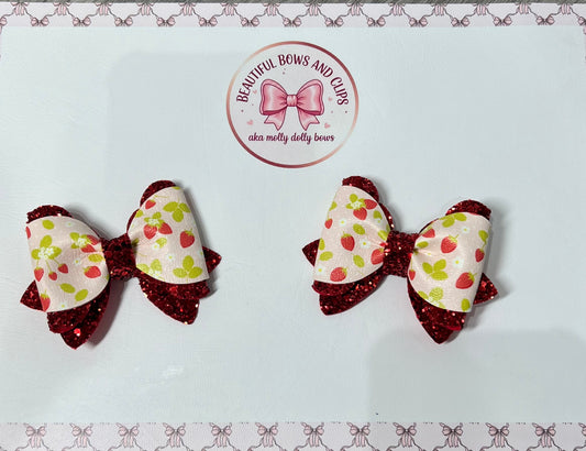 Strawberry tree hair bow set