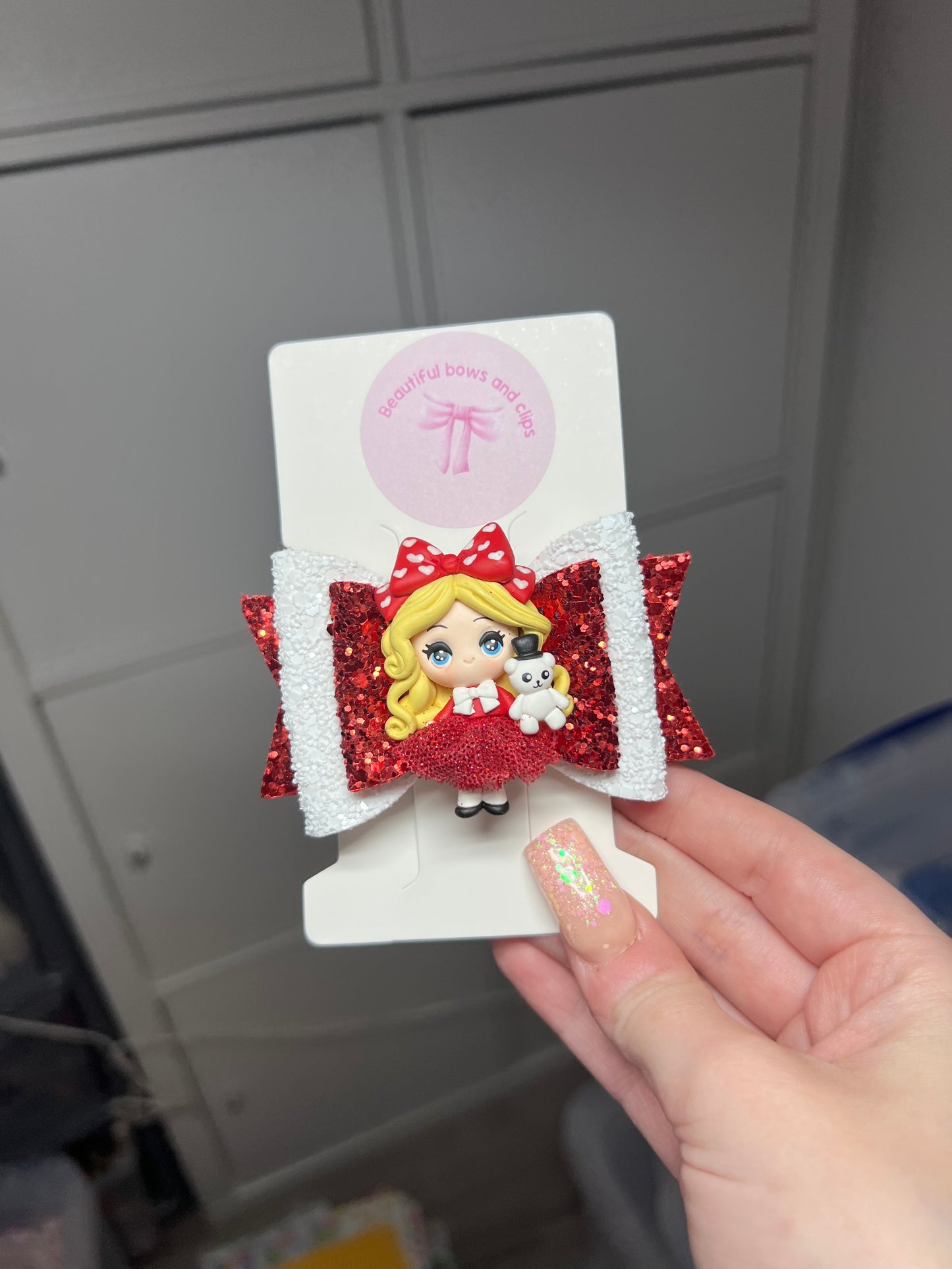 Minnie hair bow