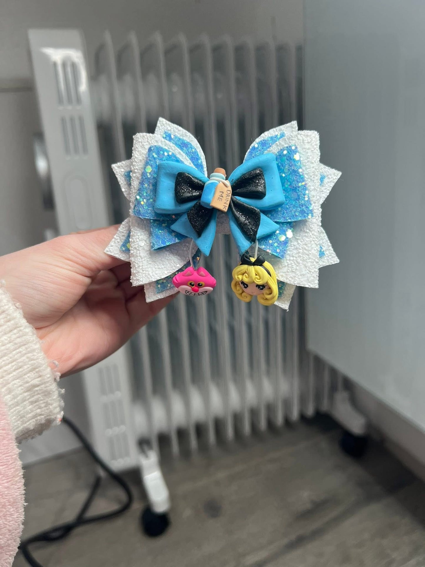 Alice hair bow