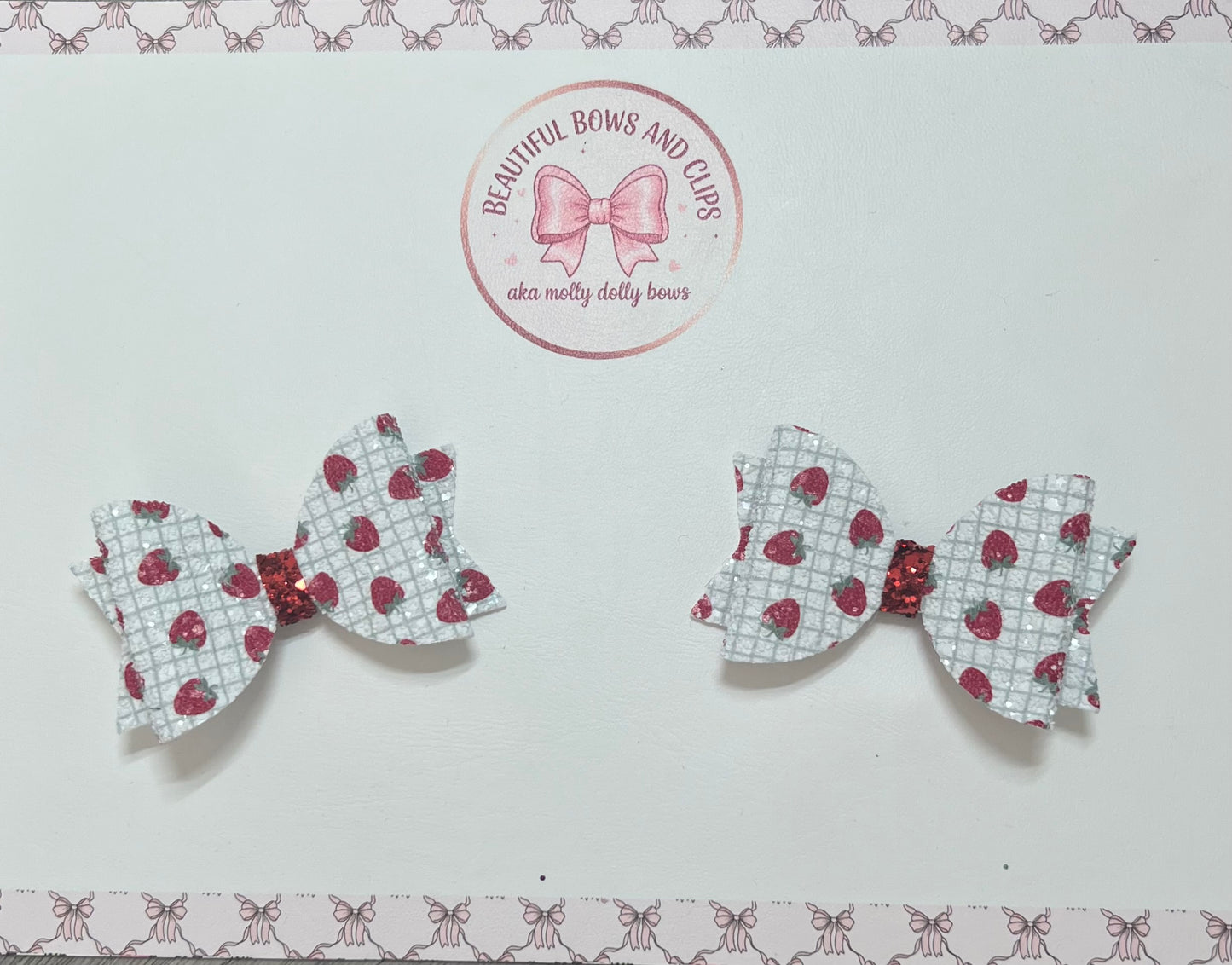 Strawberry glitter hair bow set