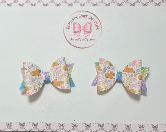 Capybara rainbow hair bow set