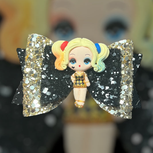 Harley Quinn hair bow black and gold